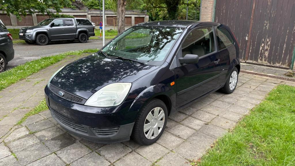 Ford Fiesta Essence Pret à immatriculé, Handgeschakeld, Fiësta, 3 deurs, Te koop