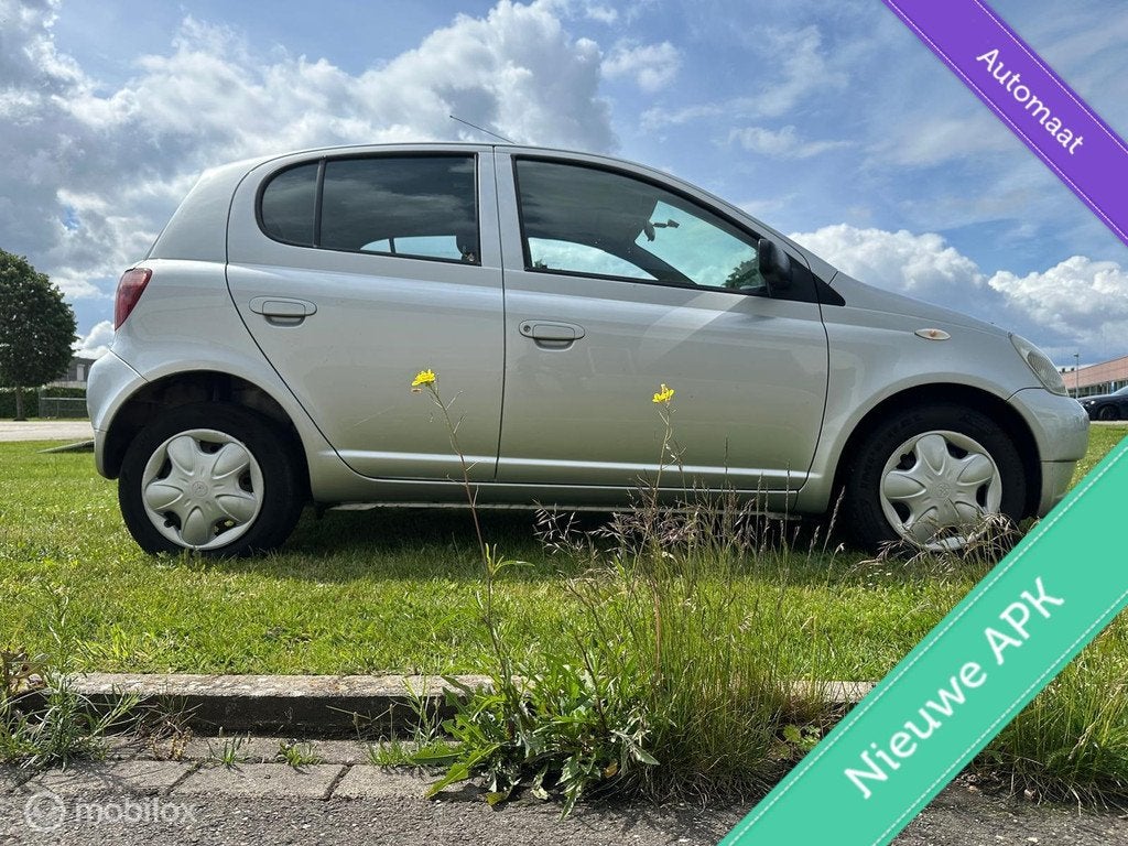 Toyota Yaris 1.3-16V VVT-i LINEA SOL 5-DEURS AUTOMAAT, Auto's, 1299 cc, Stof, Gebruikt, 63 kW