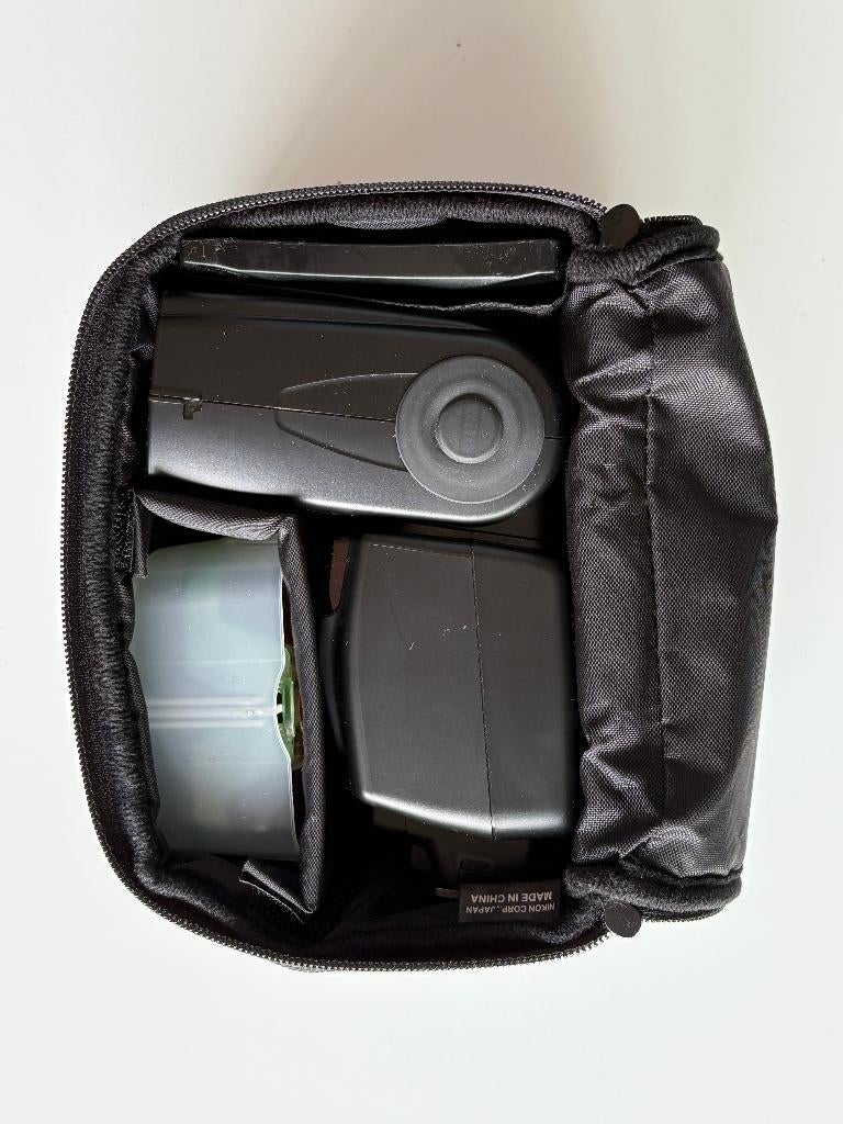 flash nikon SB700 neuf, Audio, Tv en Foto, Ophalen, Zo goed als nieuw, Nikon