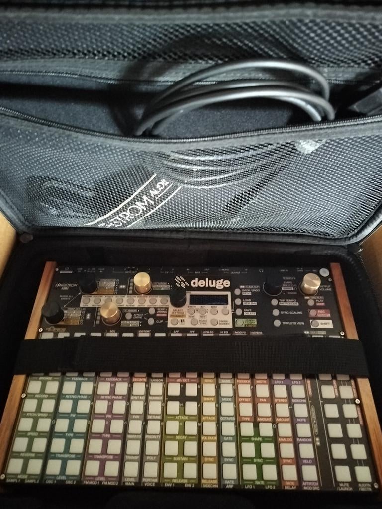 Synthstrom Deluge OLED, Ophalen of Verzenden