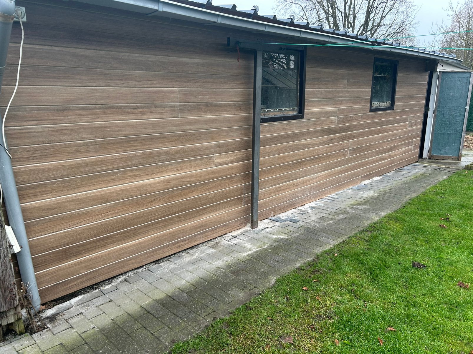 Gevelbekleding nieuw, Enlèvement