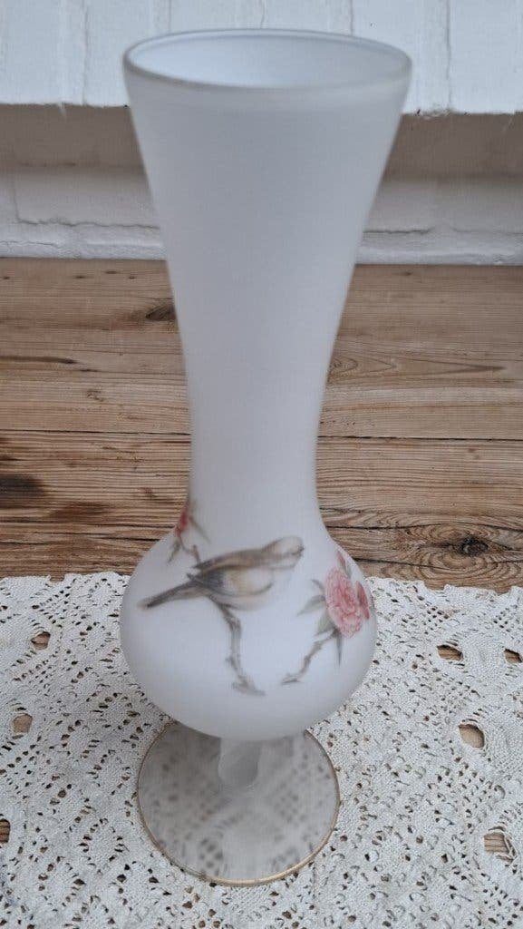 Vintage Norleans Italy, wit matglazen vaas, mus en rozen, Antiek en Kunst, Ophalen of Verzenden