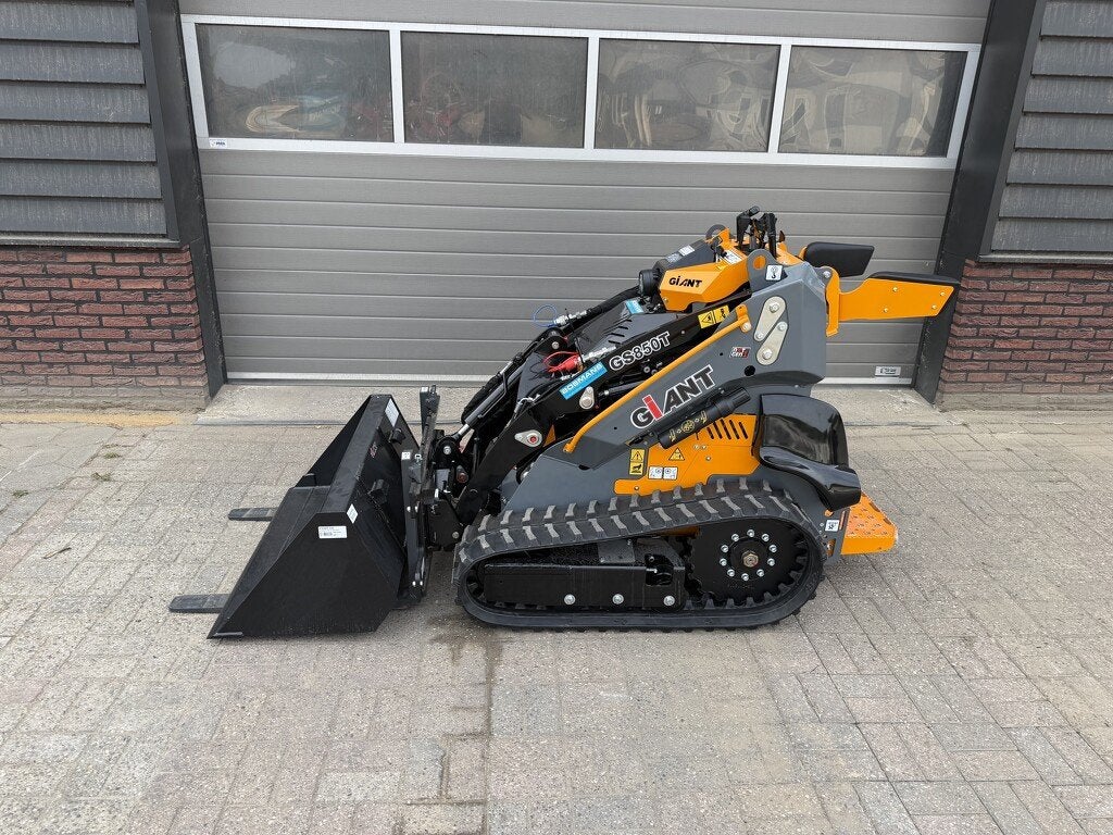 Giant GS850 T skidsteer lader NIEUW, Tobroco, Info@tobroco.nl, Sprendlingenstraat 57
5061 KM  Oisterwijk, Chargeuse sur pneus ou Chouleur