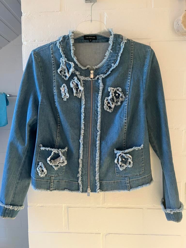 Prachtig jeans jasje m42 Carolien Biss, Ophalen of Verzenden, Zo goed als nieuw