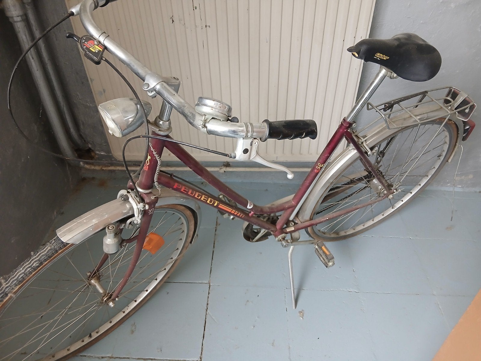 vélo Peugeot vintage, Enlèvement