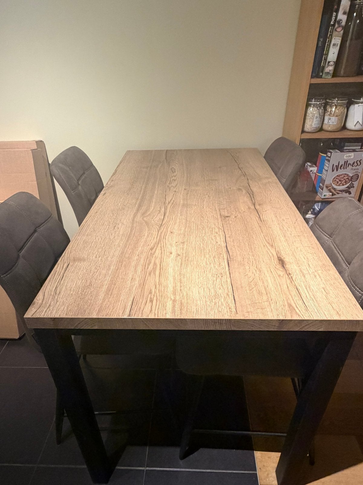Bartafel met stoelen, Ophalen, Zo goed als nieuw