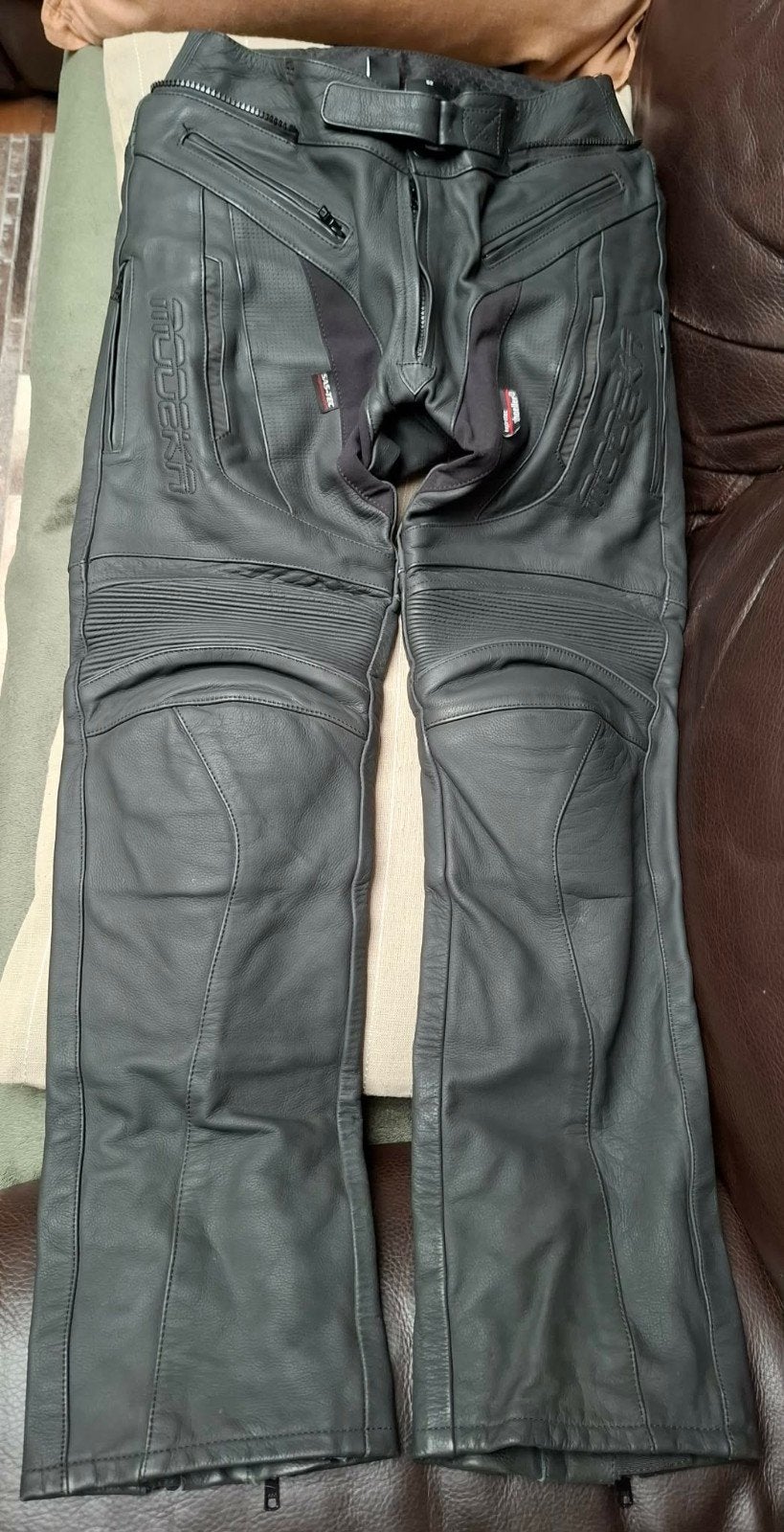 Modeka zwarte lederen motorbroek, Motoren, Ophalen, Heren, Broek | leer