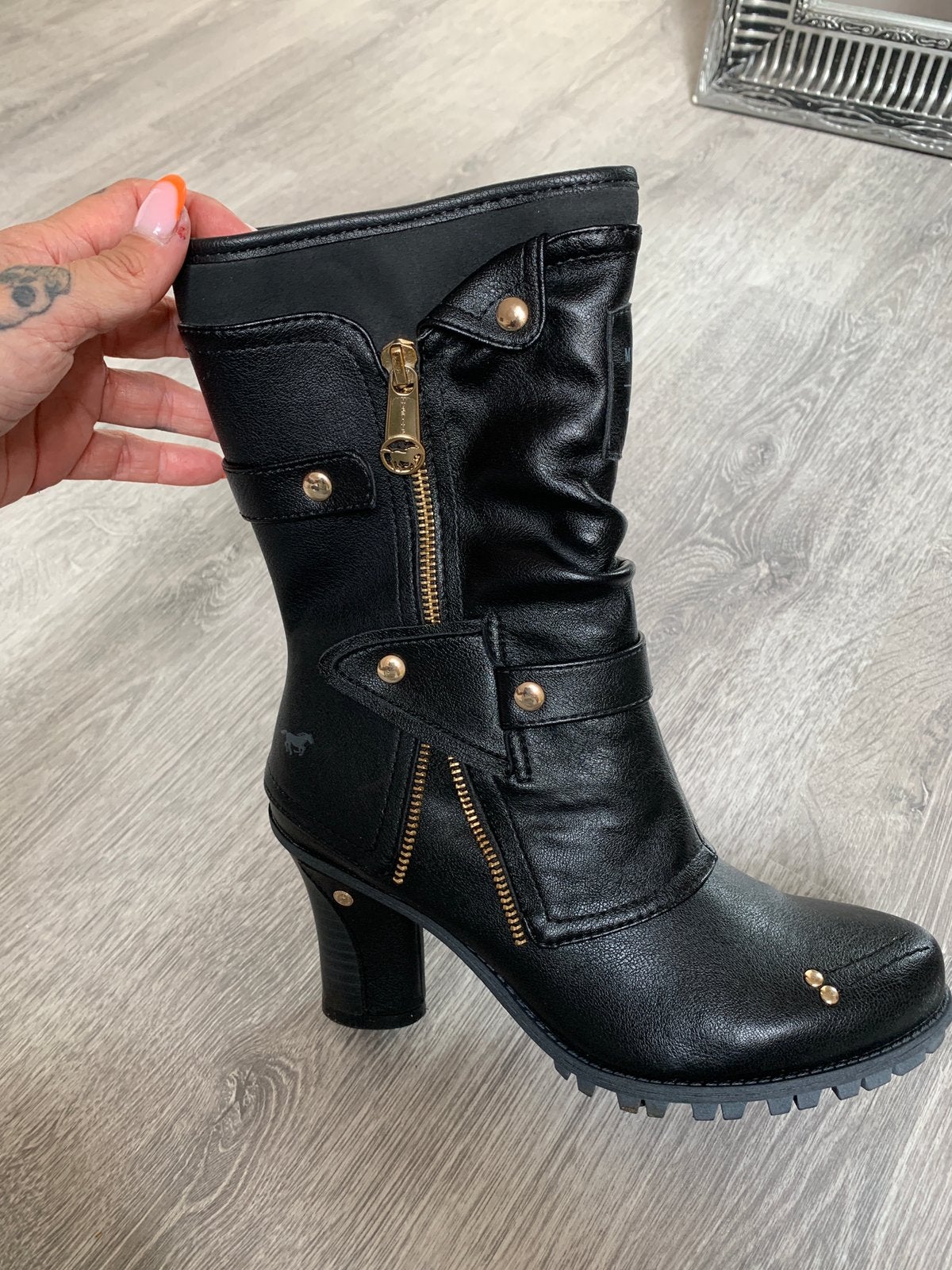 Splinternieuwe botten Mustang 38, Neuf, Enlèvement ou Envoi, Boots et Botinnes, Noir