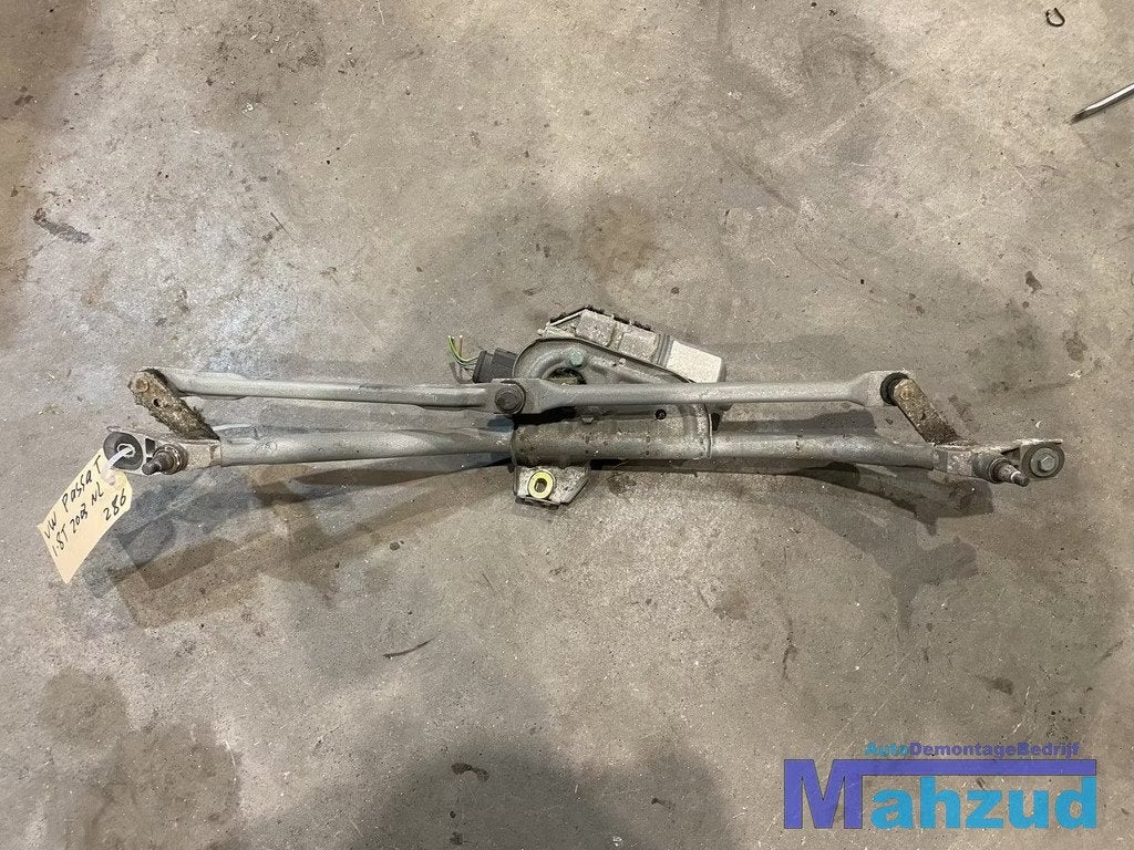 VW PASSAT 3B3 Ruitenwisser motor arm 3B1955113C, Auto-onderdelen, Ruiten en Toebehoren, Volkswagen, Gebruikt