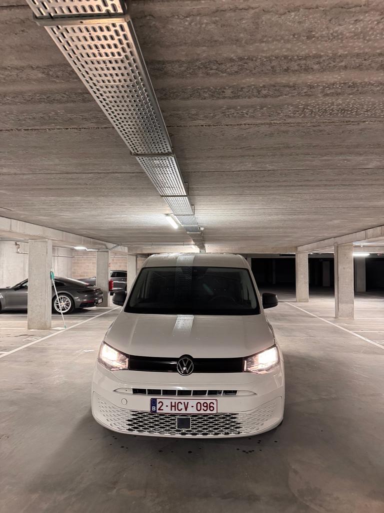 Exportations/Vendeurs de Volkswagen Caddy Cargo, Immo, Garages & Places de parking, Anvers (ville)
