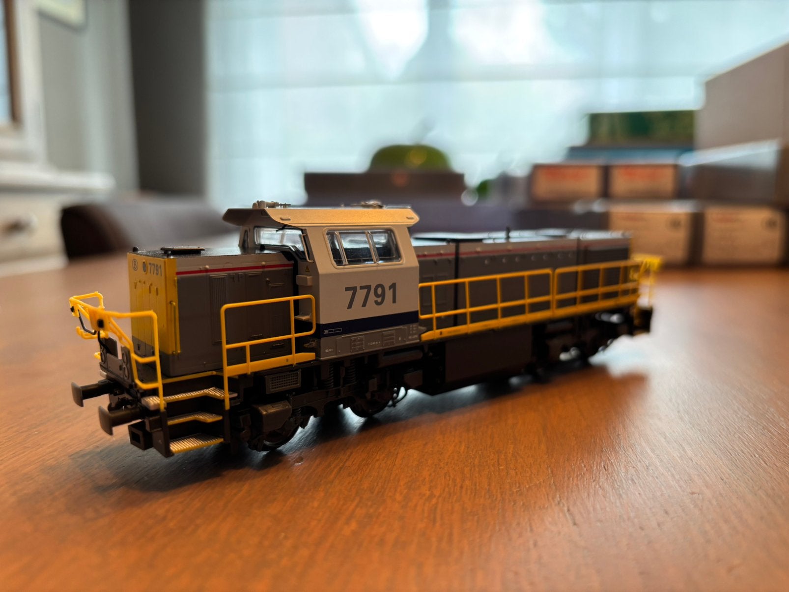 Mehano T285 8256 - NMBS 7791 (AC analoog), Hobby en Vrije tijd, Overige merken, Wisselstroom, Locomotief, Ophalen of Verzenden