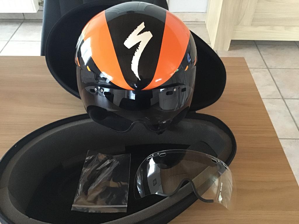 Fietshelm, Ophalen, Zo goed als nieuw, Helm