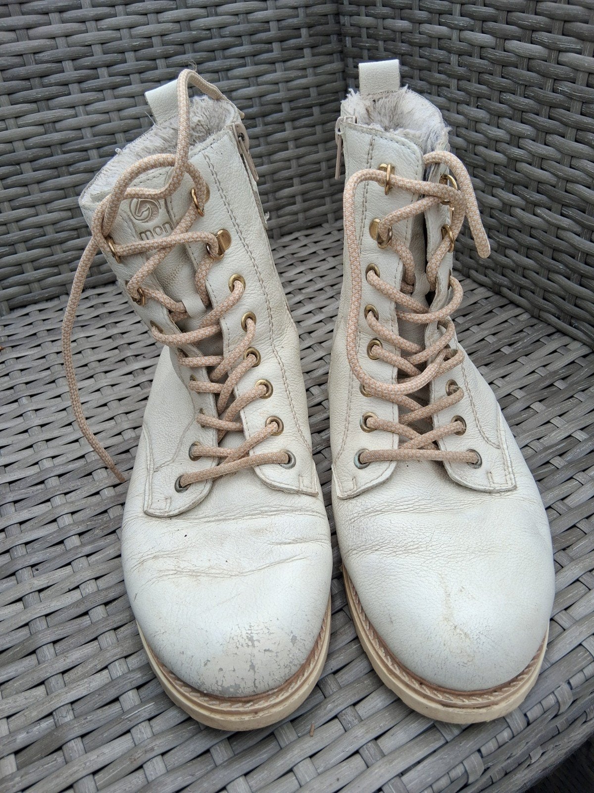 Dames laarzen, Ophalen