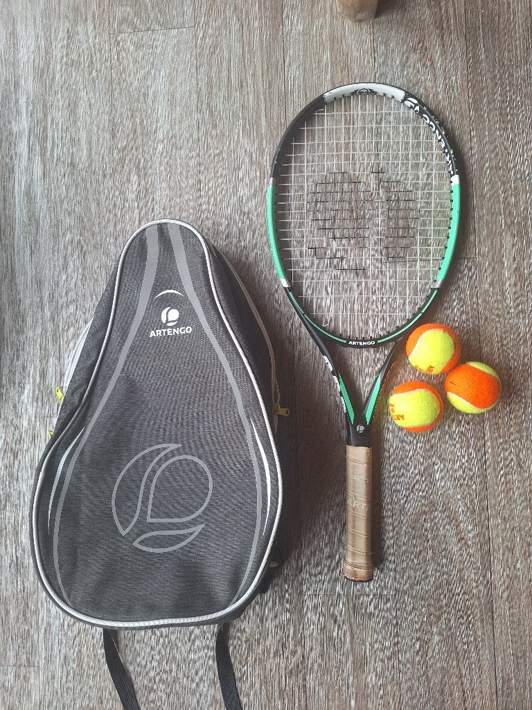 Artengo kinder tennisracket + tas + 3 tennisballen, Ophalen, Zo goed als nieuw, Overige typen, Overige merken