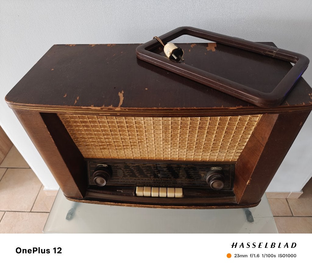 Novak radio type 651, Antiek en Kunst, Ophalen
