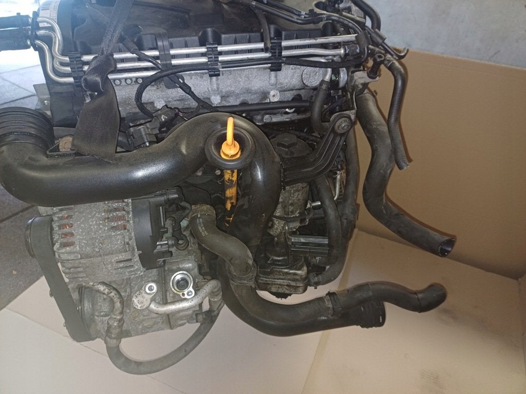Moteur BRU Complet VW GOLF TOURAN, Envoi, Utilisé, Skoda