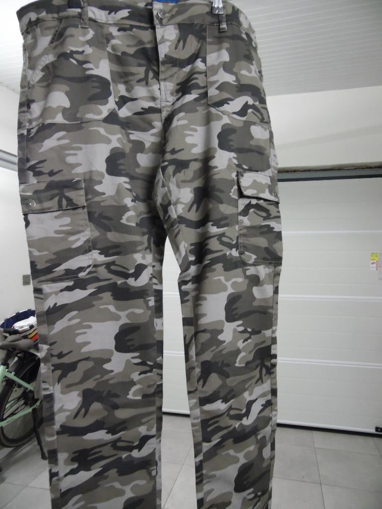 Camoflage broek, Kleding | Dames, Grote Maten, Overige kleuren, Nieuw, Ophalen of Verzenden, Nielsson