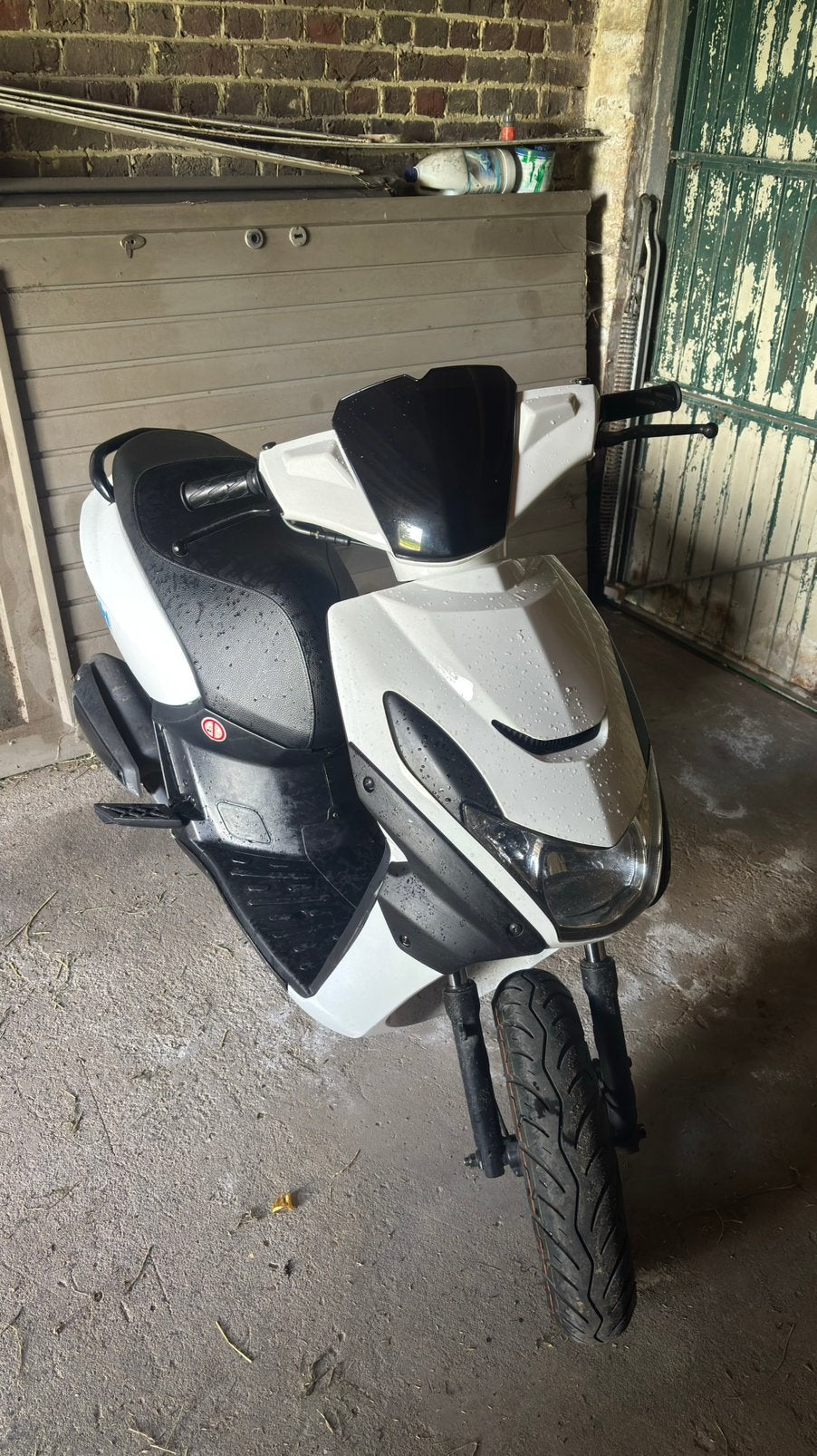 Peugot kisbee 4t a, Fietsen en Brommers, Scooters | Peugeot, Overige modellen, Nieuw, Klasse A (25 km/u), Ophalen of Verzenden