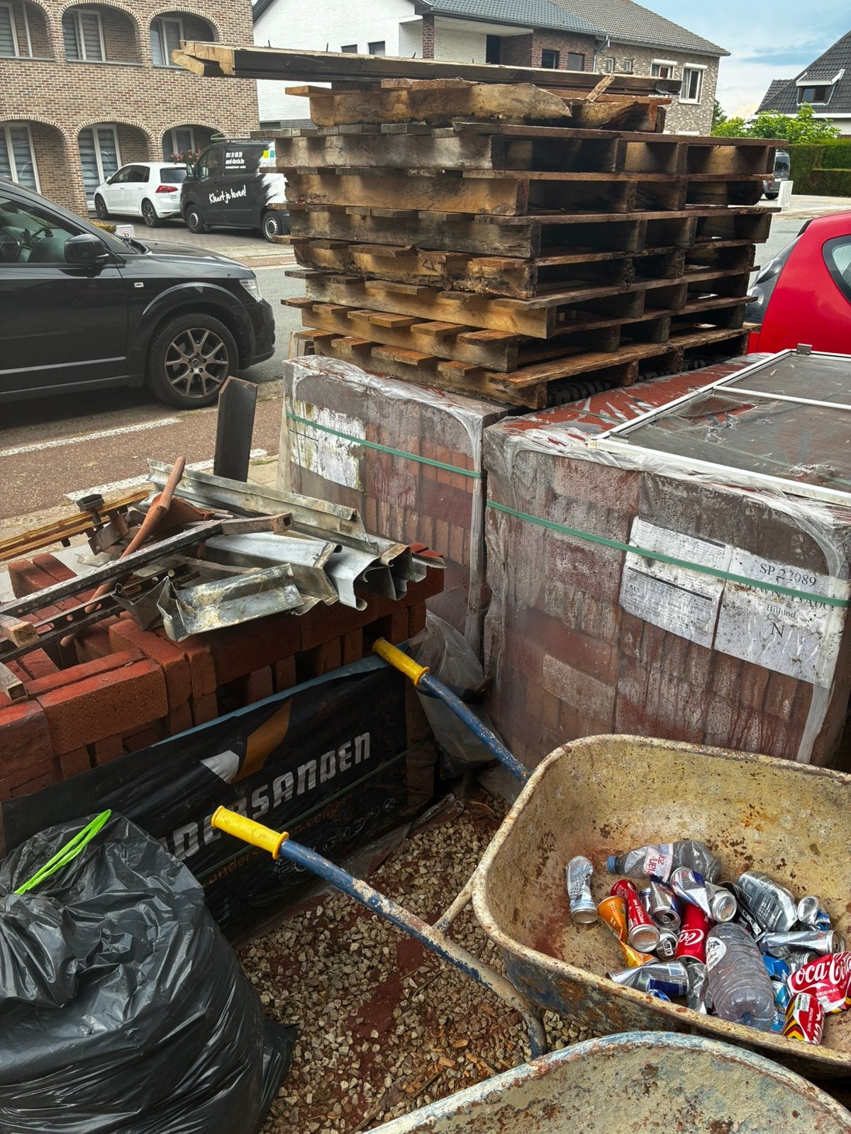 Billund  vandersanden   plus gevellijm kleur wine rood, Ophalen, Nieuw