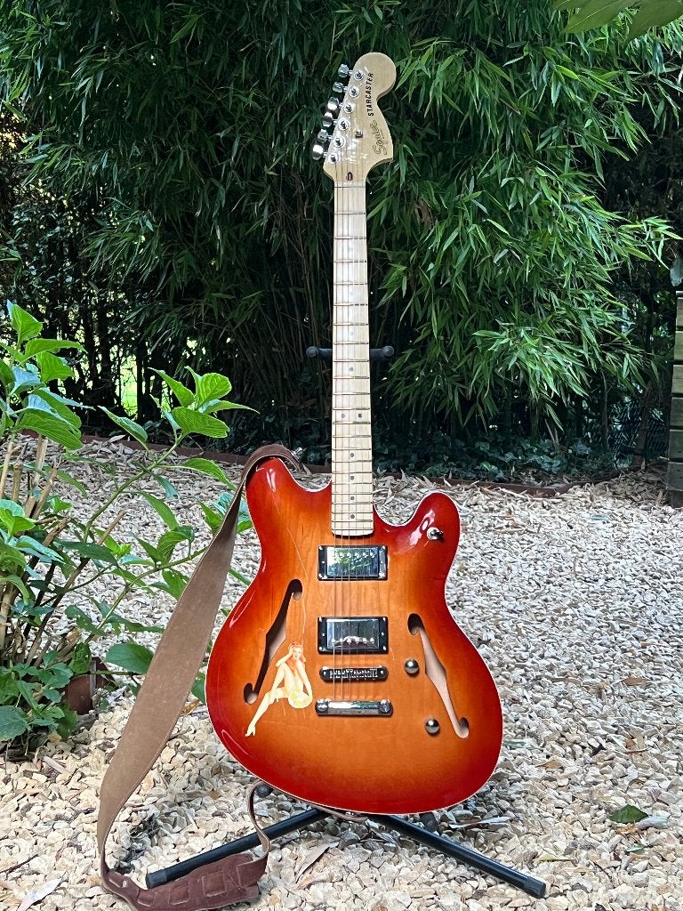 Squier Starcaster Deluxe Affinity, Muziek en Instrumenten, Ophalen, Zo goed als nieuw, Semi-solid body