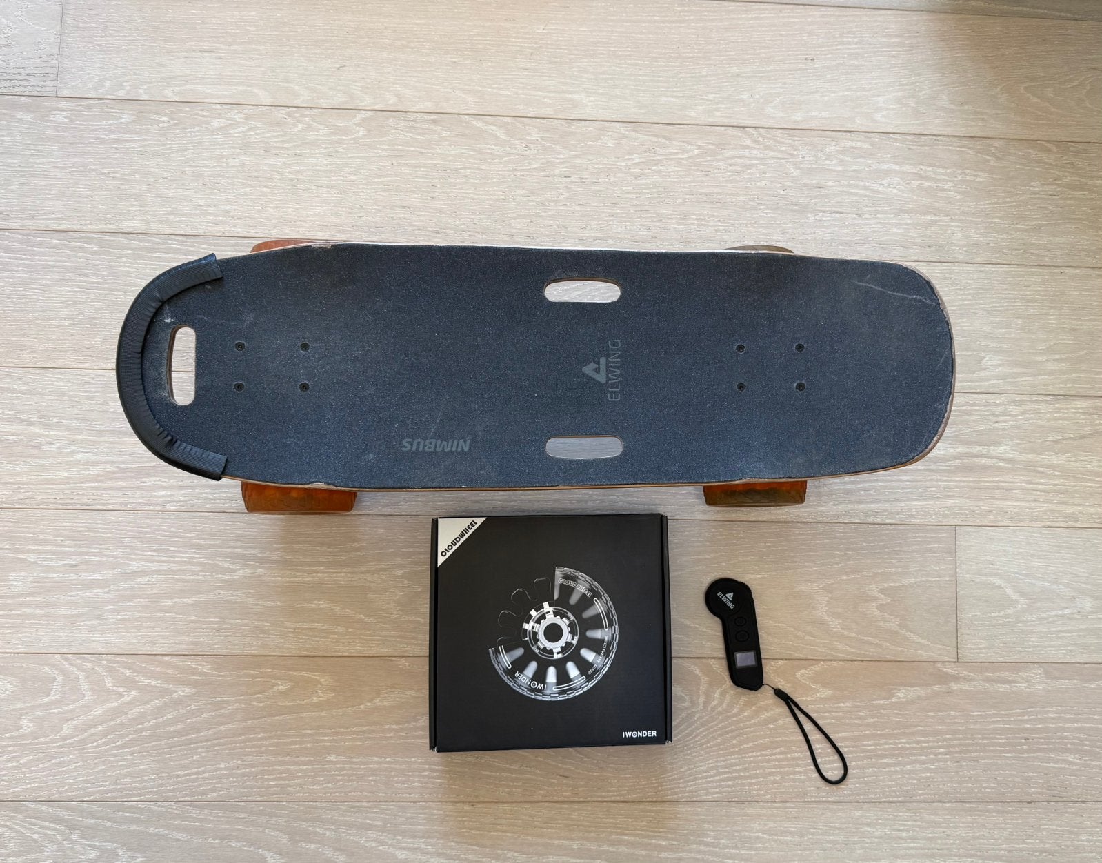 Skateboard Électrique Elwing Nimbus Dual, Ophalen, Gebruikt, Skateboard