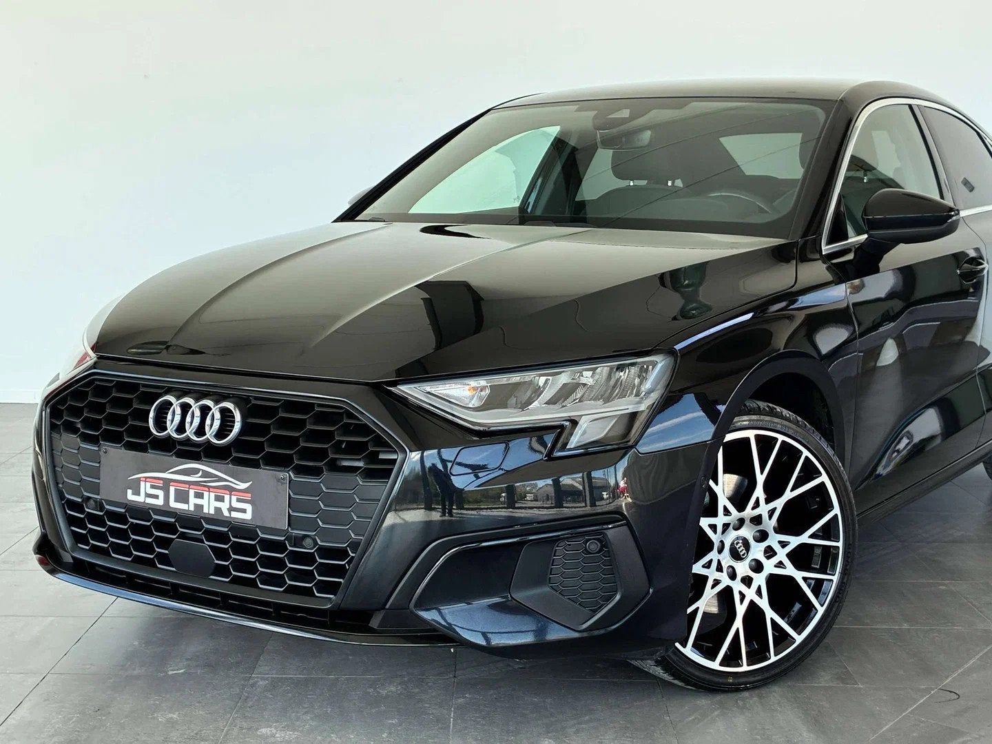 Audi A3 2.0 TDi SPORT-1ERPRO-COCKPIT-CARPLAY-CUIR-CAMERA-JAN, Auto's, 4 deurs, Gebruikt, 4 cilinders, 116 pk