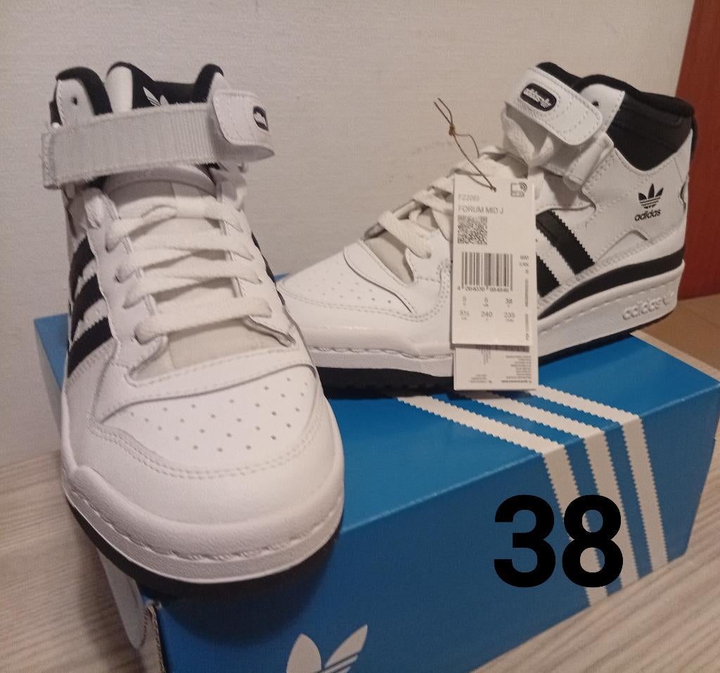 Belles baskets Adidas pour enfants ORIGINALES !, Neuf, Adidas, Garçon ou Fille, Enlèvement ou Envoi