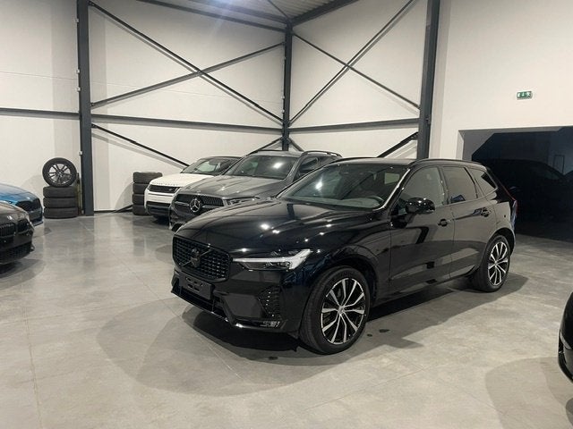 Volvo XC60 2.0i Recharge R-Design '24 met Garantie, Auto's, 4 cilinders, Zwart, Leder, 5 deurs