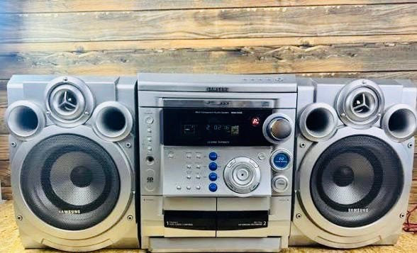 Chaîne hi-fi, Enlèvement, Comme neuf