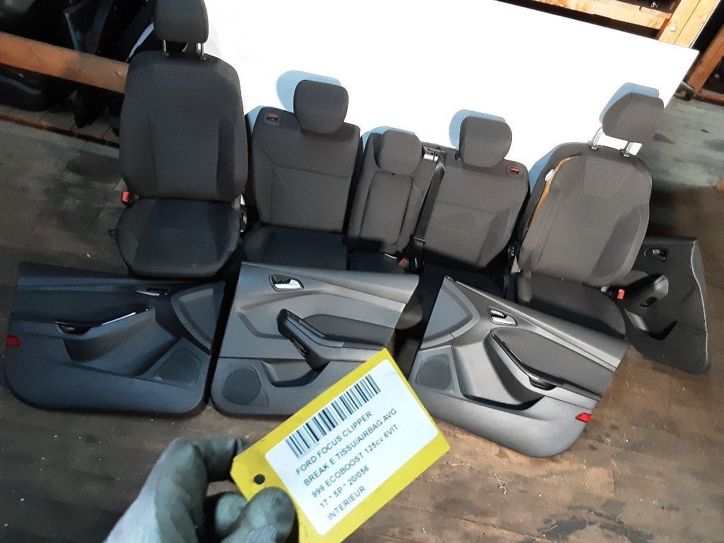 INTERIEUR COMPLET Ford Focus 3 Wagon (01-2010/02-2020), Mevr. I. Hauben, Rue de l'Espoir 34 34
4030  GRIVEGNÉE, BE, Info@Collignon.be