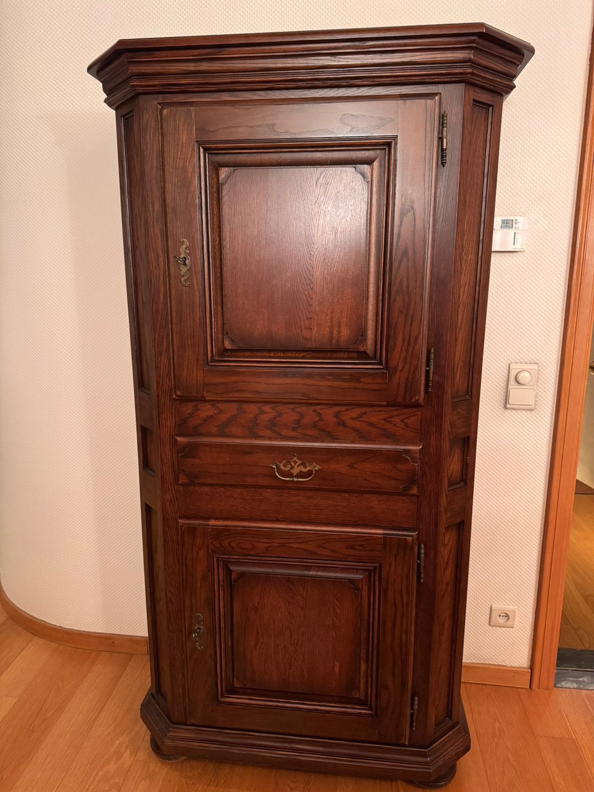 Klassieke houten kast, Huis en Inrichting, Ophalen, Gebruikt