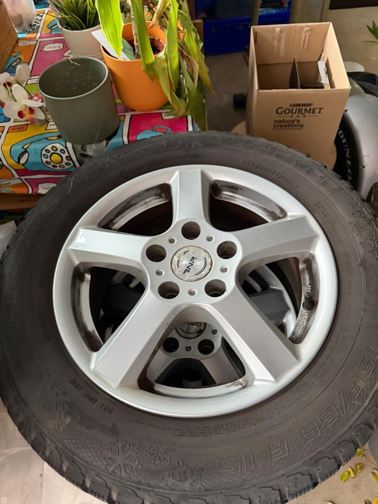 Wielset enzo + winterband, Auto-onderdelen, Banden en Velgen, Ophalen, 16 inch, Winterbanden, Velg(en)