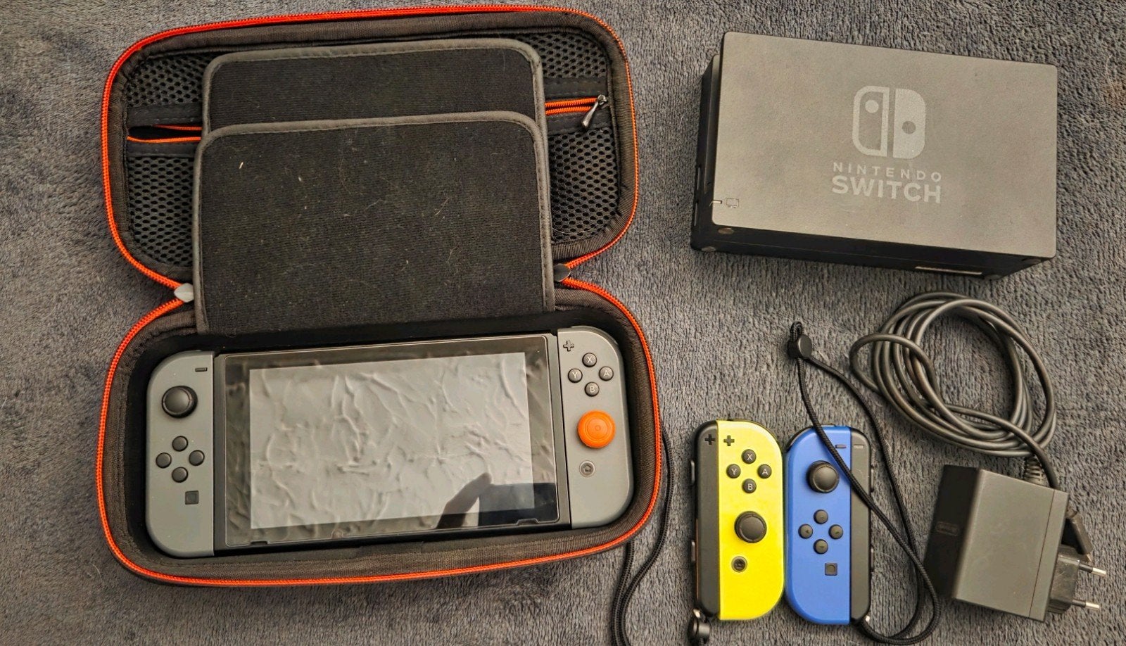 Switch complet en parfait état, Enlèvement ou Envoi, À partir de 3 ans, 3 joueurs ou plus, Un ordinateur