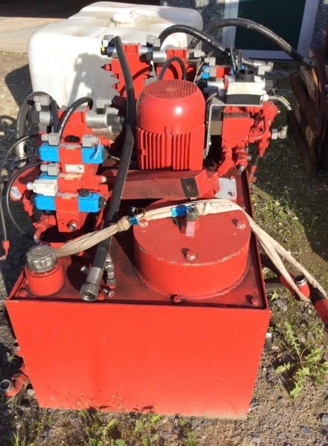 Hydraulische groep, Ophalen