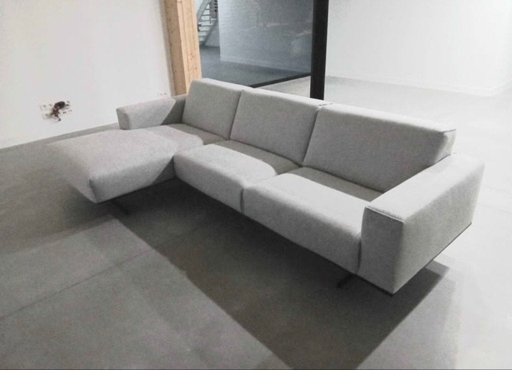 Montèl hoekzetel / zetel met chaise-longue – €1.000, 250 à 300 cm, Comme neuf, Enlèvement, Modern