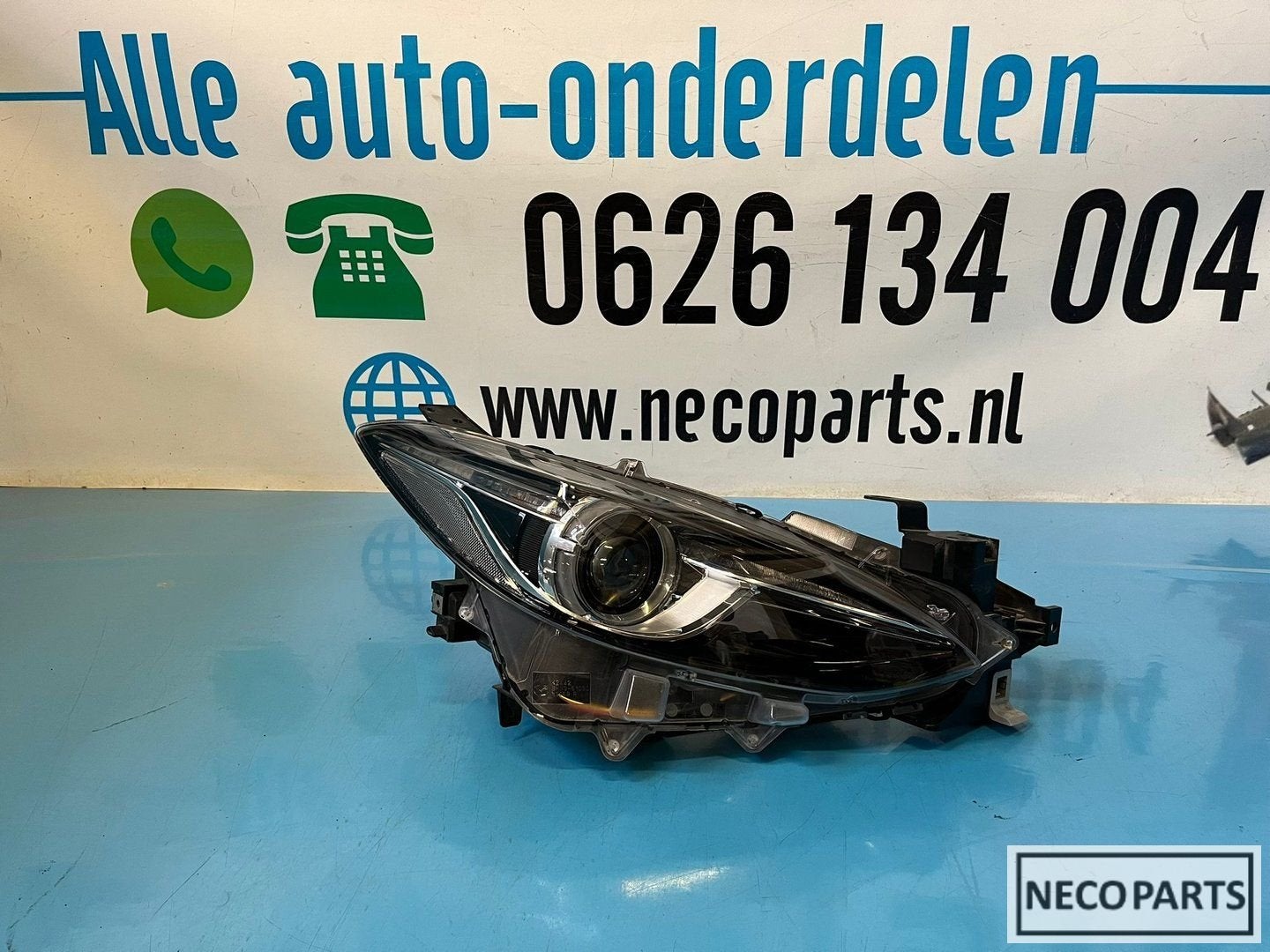 MAZDA 3 FACELIFT XENON KOPLAMP ORIGINEEL ALLES LEVERBAAR !!!, Gebruikt, -, -, Ophalen of Verzenden
