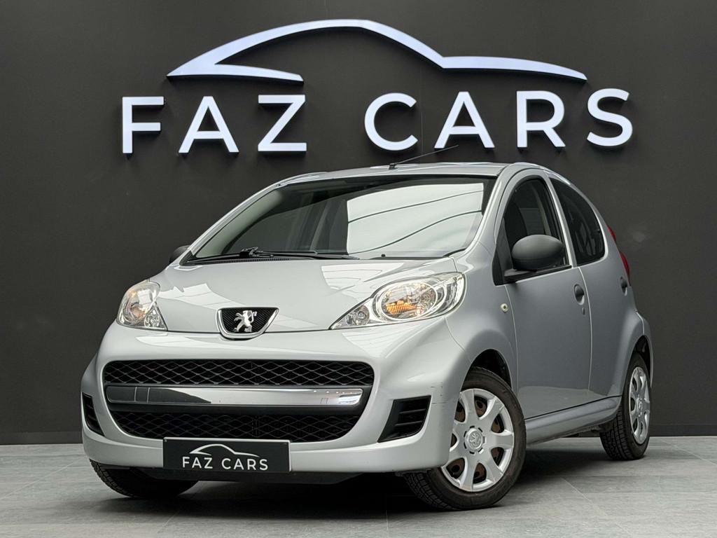 Peugeot 107 1.0i Trendy * RADIO&CD + PROPRE + GARANTIE *, Autos, Peugeot, 1190 kg, Argent ou Gris, Achat, Entreprise