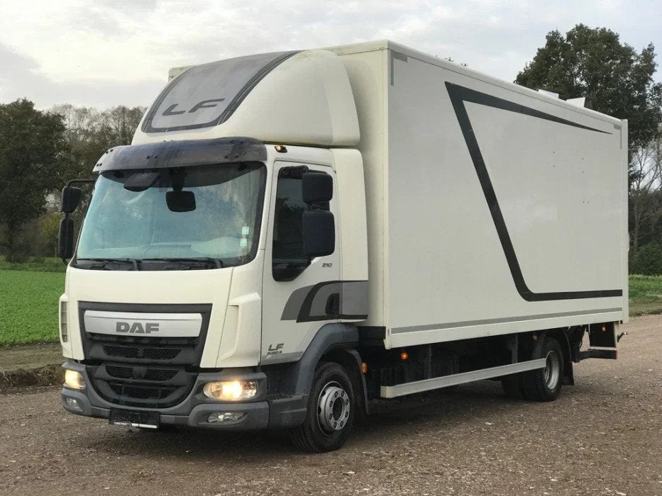 DAF LF 210 FA Euro 6 12t Hogedrukreiniger Hochdruckpumpe, Automaat, Euro 6, Elektrische ramen, 209 pk