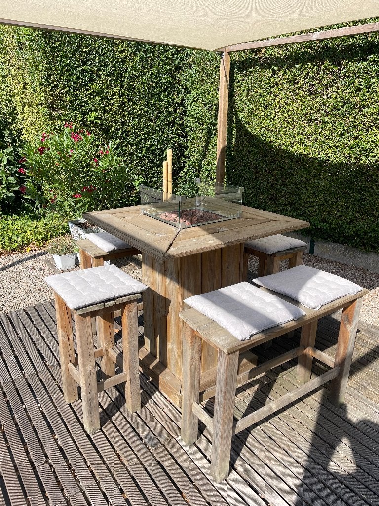 bartafel met stoelen, Ophalen, Gebruikt