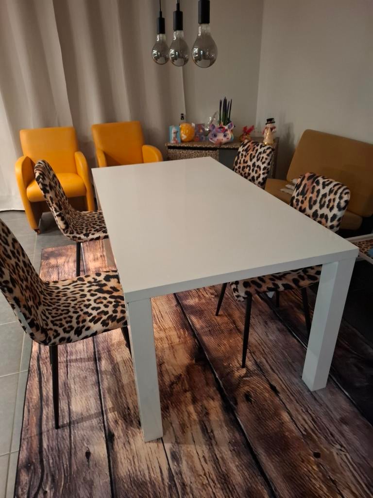 Witte hoogglans eettafel 160cm x 90cm gebruikte staat, Huis en Inrichting, Ophalen, Gebruikt, 50 tot 100 cm, 150 tot 200 cm