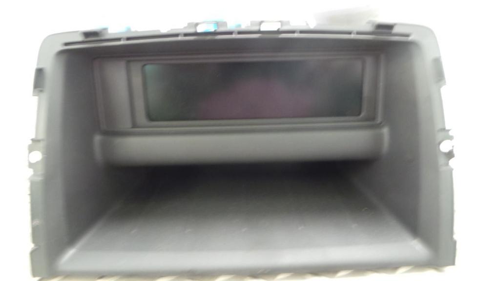 RENAULT TRAFIC INFORMATIE DISPLAY 2012, Ophalen of Verzenden, Gebruikt, Stiba lid