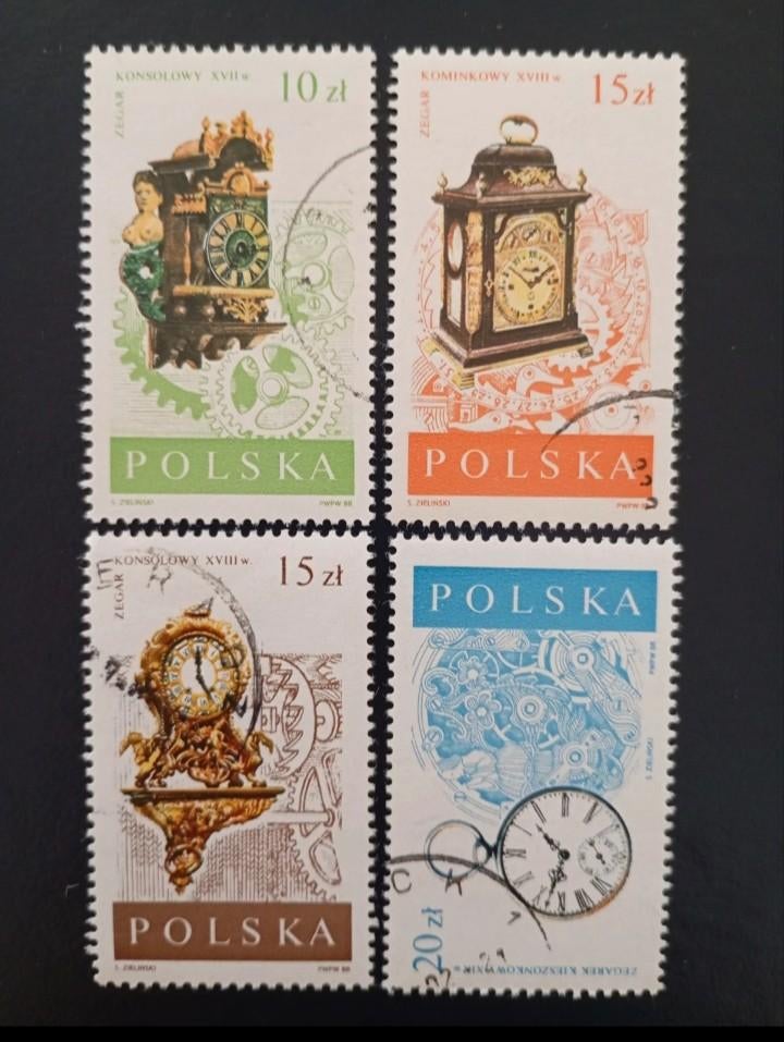 Lot of 4 CTO stamps from Poland - classic watches, Timbres & Monnaies, Timbres | Surinam, Envoi
