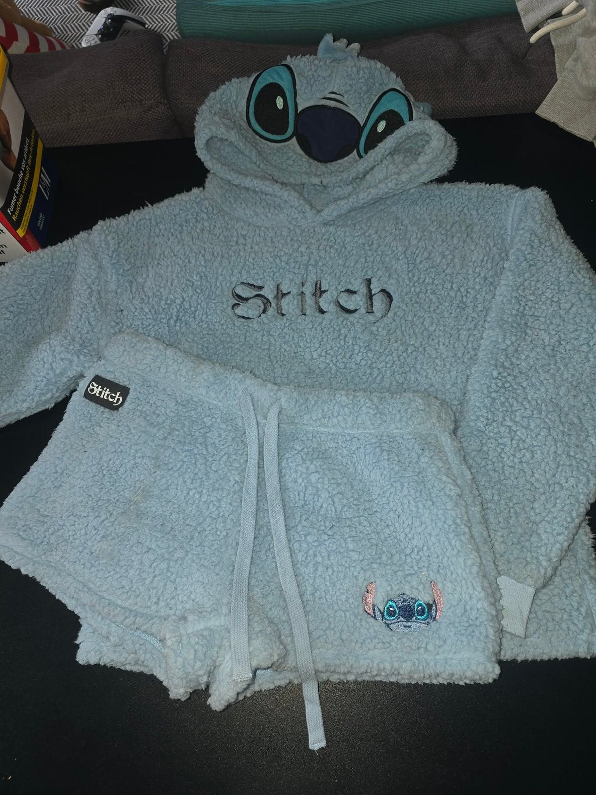 Vetements, Enlèvement, Comme neuf