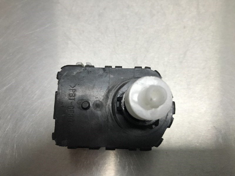 PHARE MOTEUR Lexus IS C (E2) (01-2009/06-2015), Utilisé, Lexus