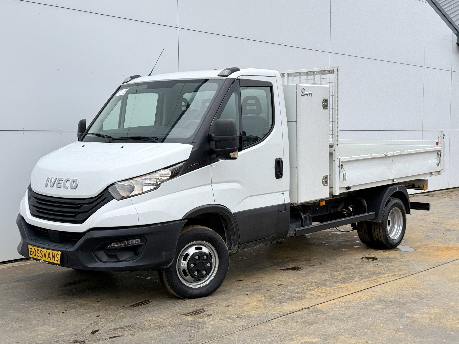 Iveco Daily 35C16 3.0 L4 Kipper Dubbellucht Airco Cruise Con, Cuir, Entreprise, Boîte manuelle, Noir