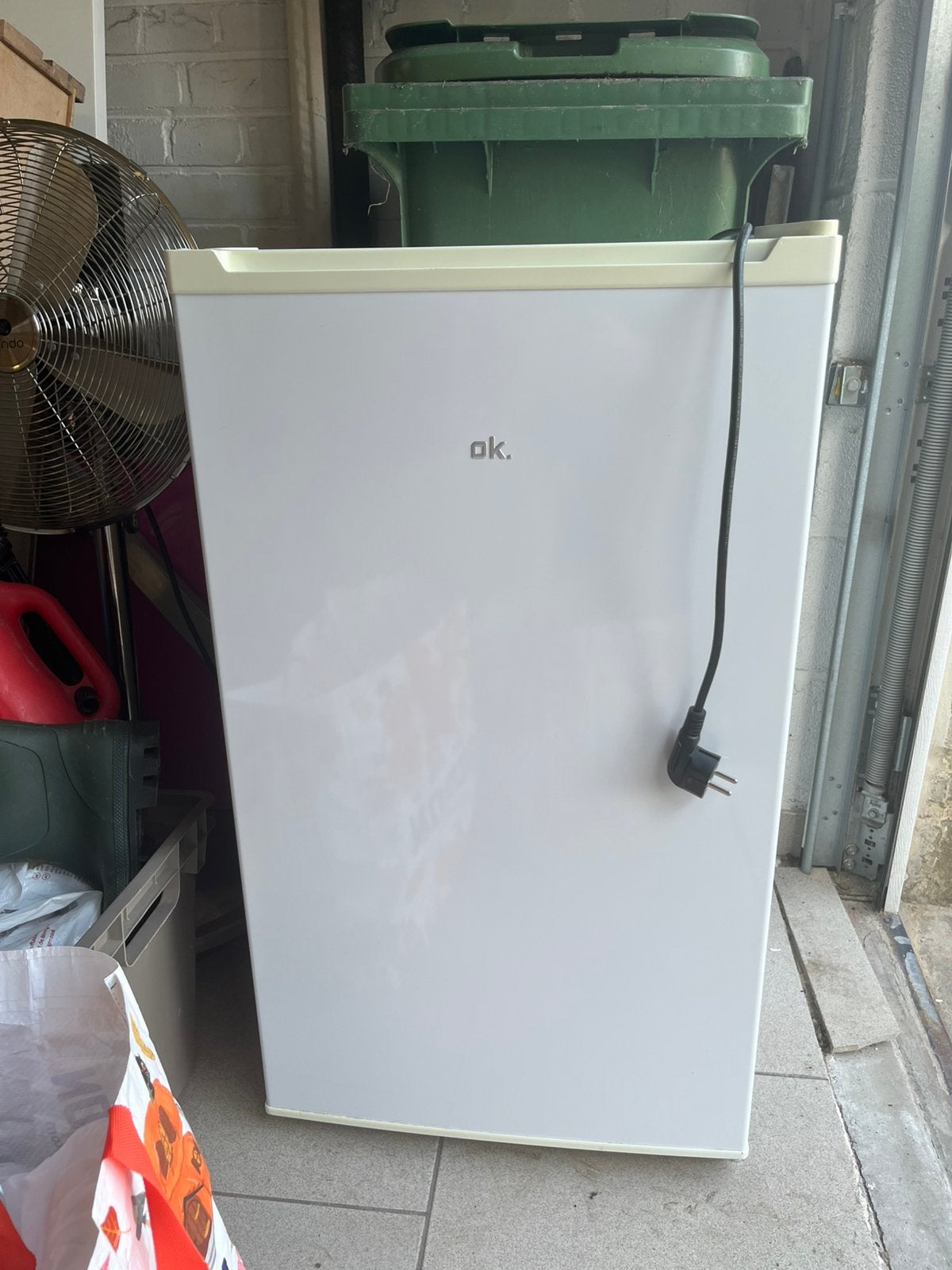 Frigo/ réfrigérateur Ok, Electroménager, Enlèvement, Comme neuf, Avec compartiment congélateur