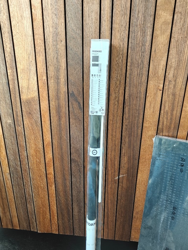 Nouveau rideau d'Ikea, Neuf, 100 à 150 cm, Verduisterend zwart, Noir