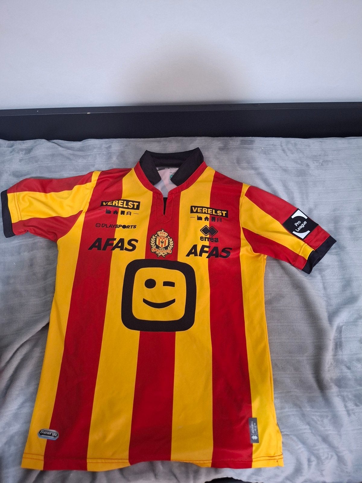 Vêtements usés portés par les joueurs de football., Enlèvement, Comme neuf, Accessoires de club