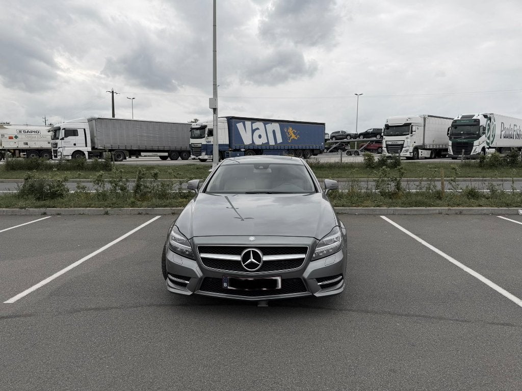 Mercedes cls 350 diesel a vendre, Auto's, Automaat, Euro 5, Parkeersensor, Beige