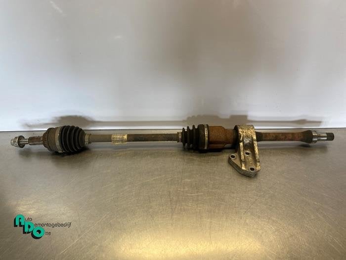 Arbre de transmission avant droit d'un Suzuki Swift (Swift 0, -, 3 mois de garantie, Utilisé, -